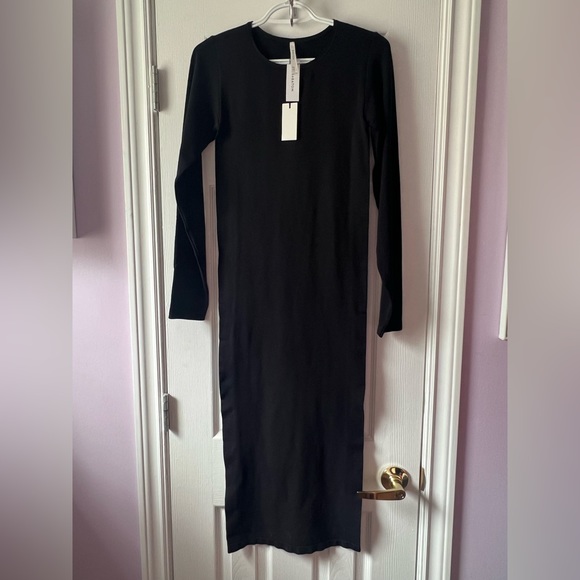 Aritzia Babaton Didot Black Dress - Picture 3 of 5